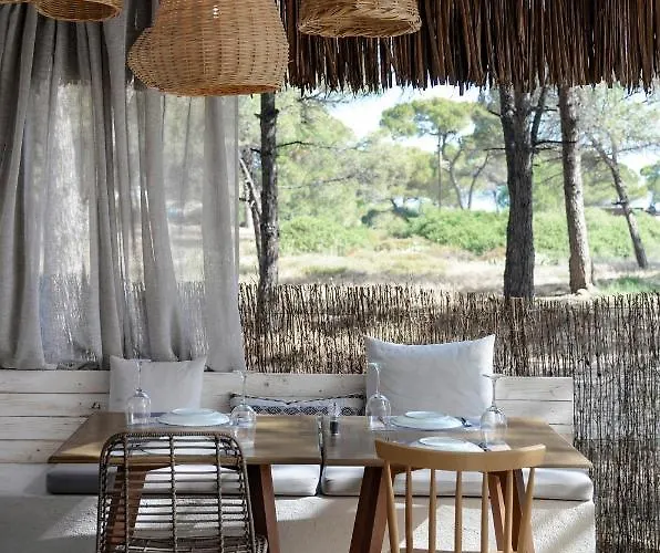 Karidi Boutique Apartmanhotel Vurvurú